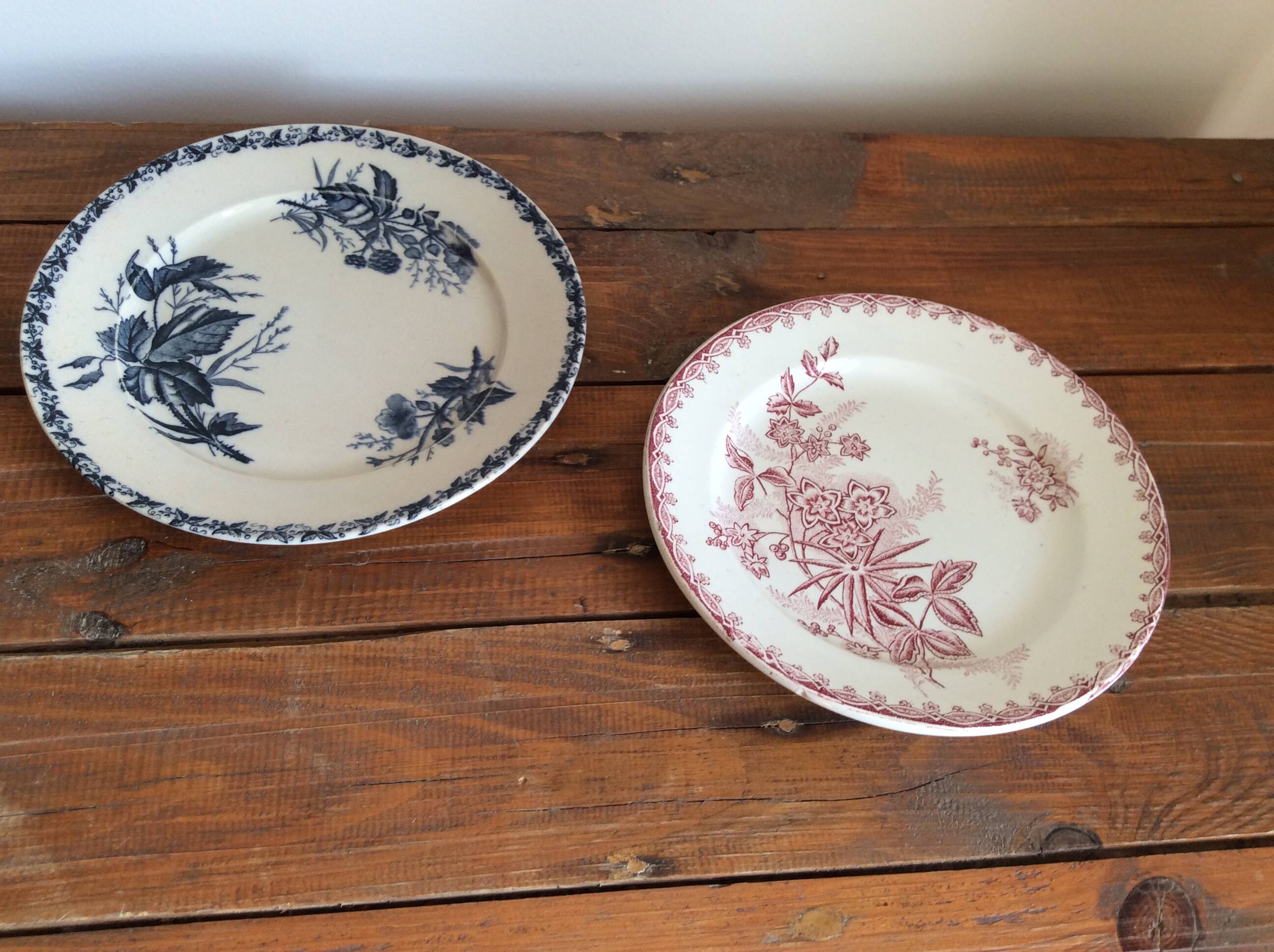 Terre de Fer dessert plates