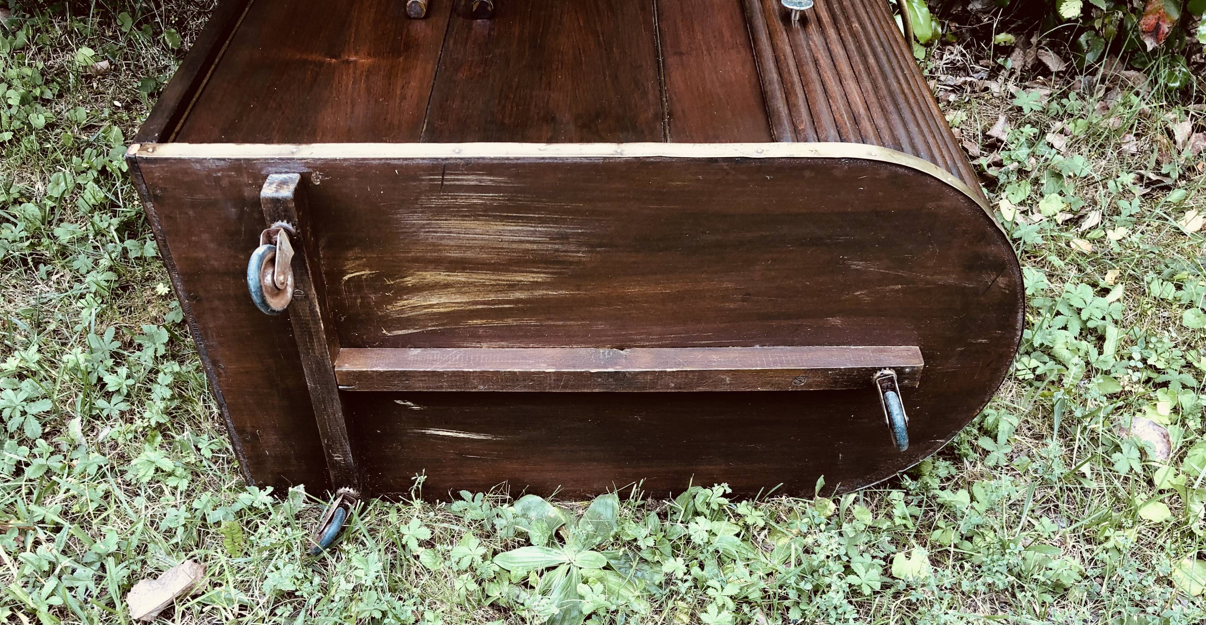 Bar furniture on wheels