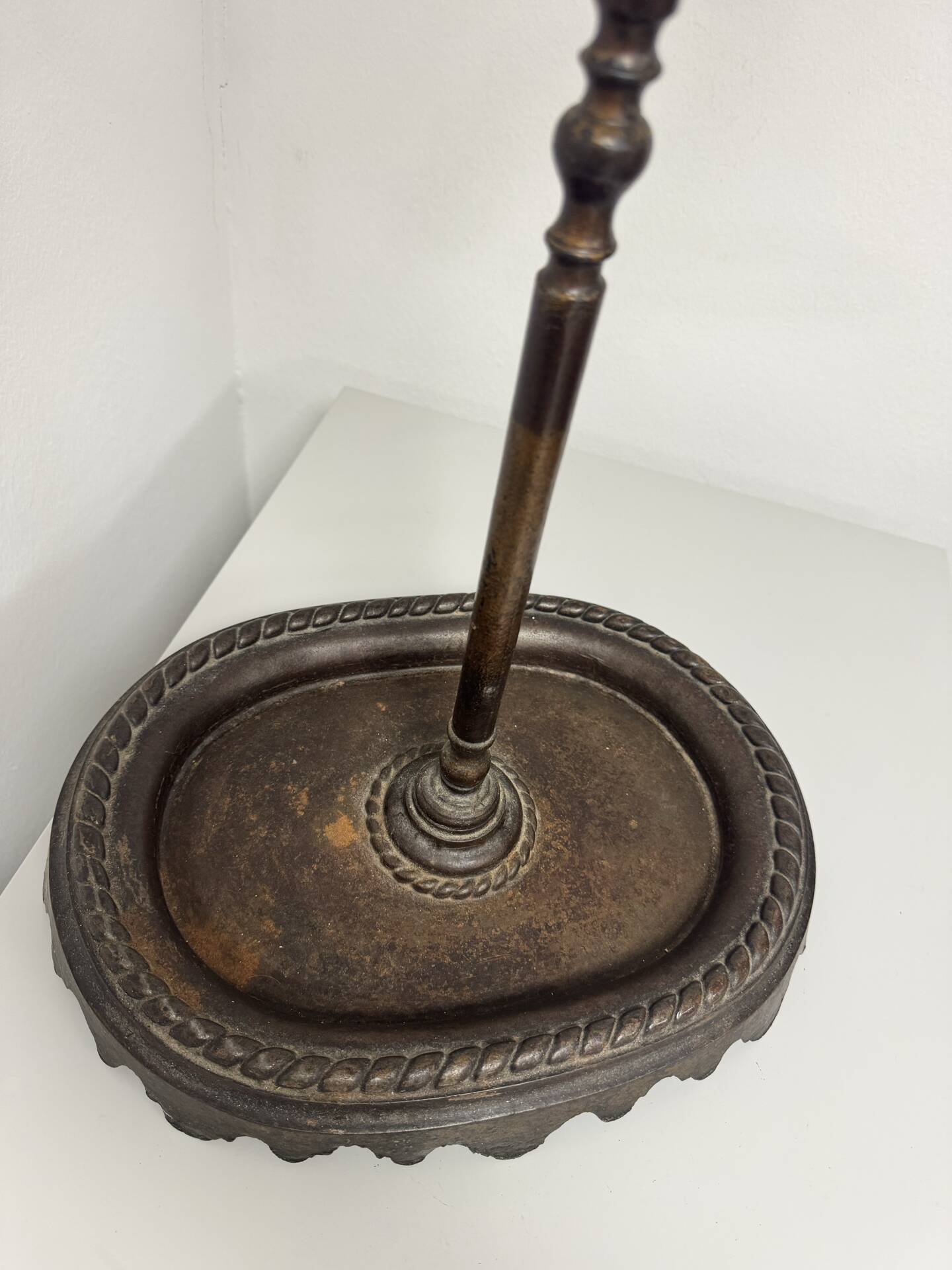 Umbrella stand, cast iron cane holder from the 19th century / Napoleon III style