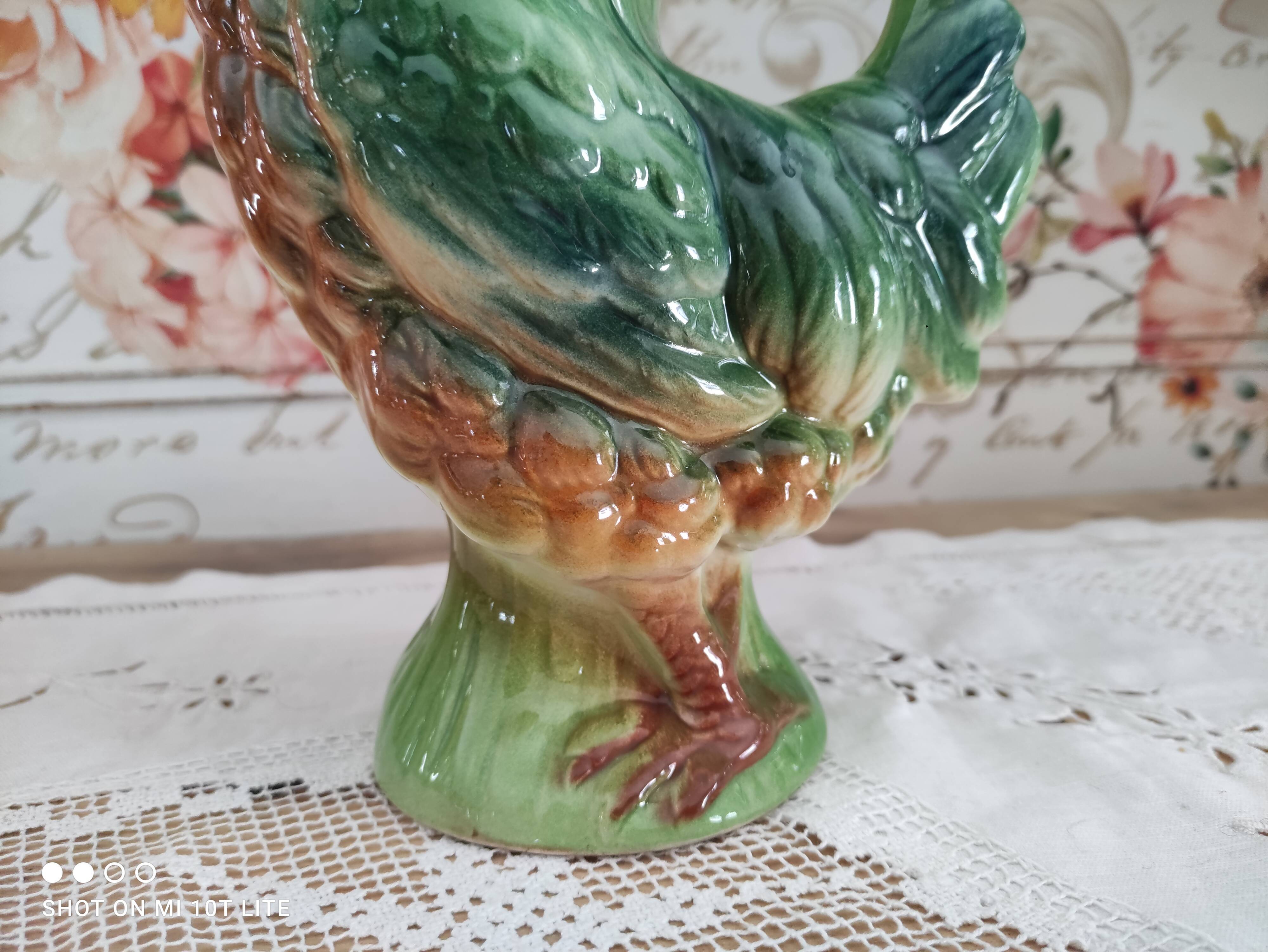 Pitcher in zoomorphic slip Rooster of the earthenware factory of Saint Clement
