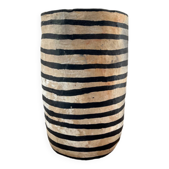 Sejnane striped vase