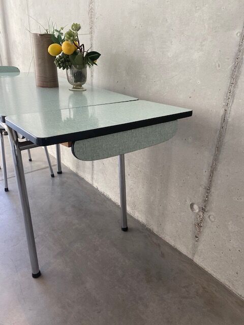 Table formica extensions 150 cm with 4 seats