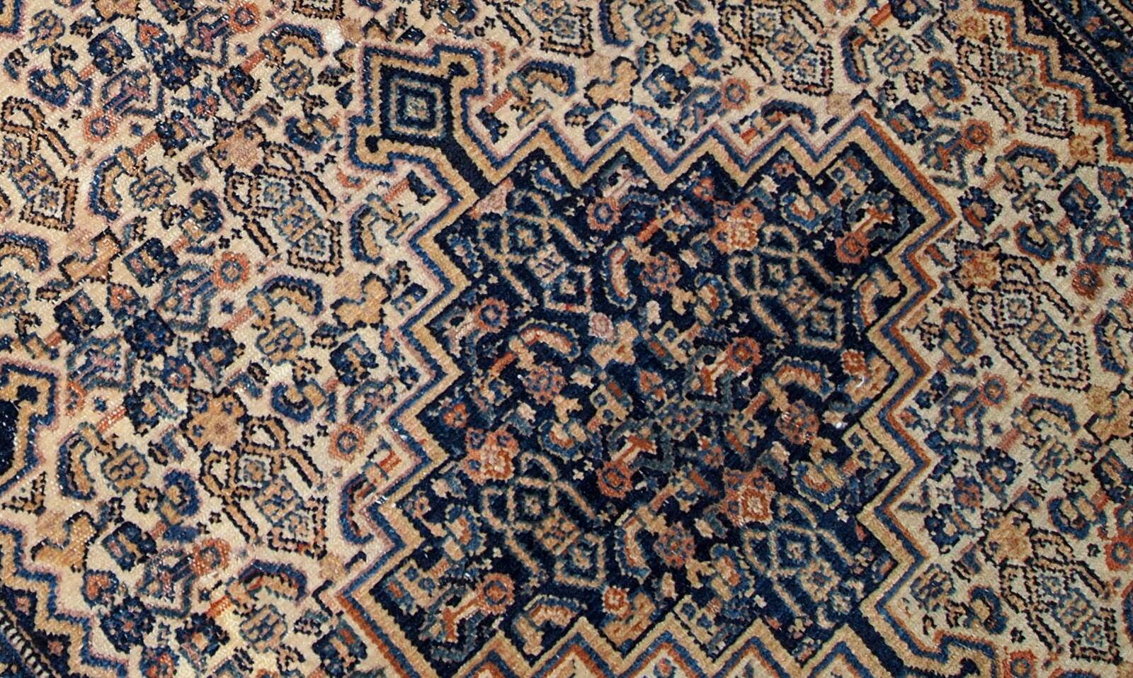 Handmade antique Persian Bibikabab rug 3.3' x 5.2' (100cm x 158cm) 1920s