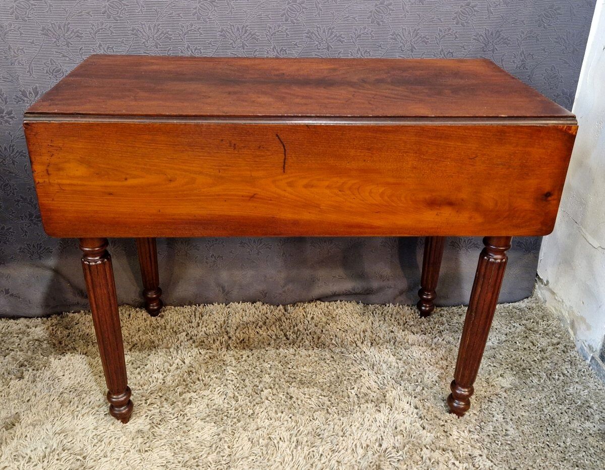 Table d'appoint en acajou