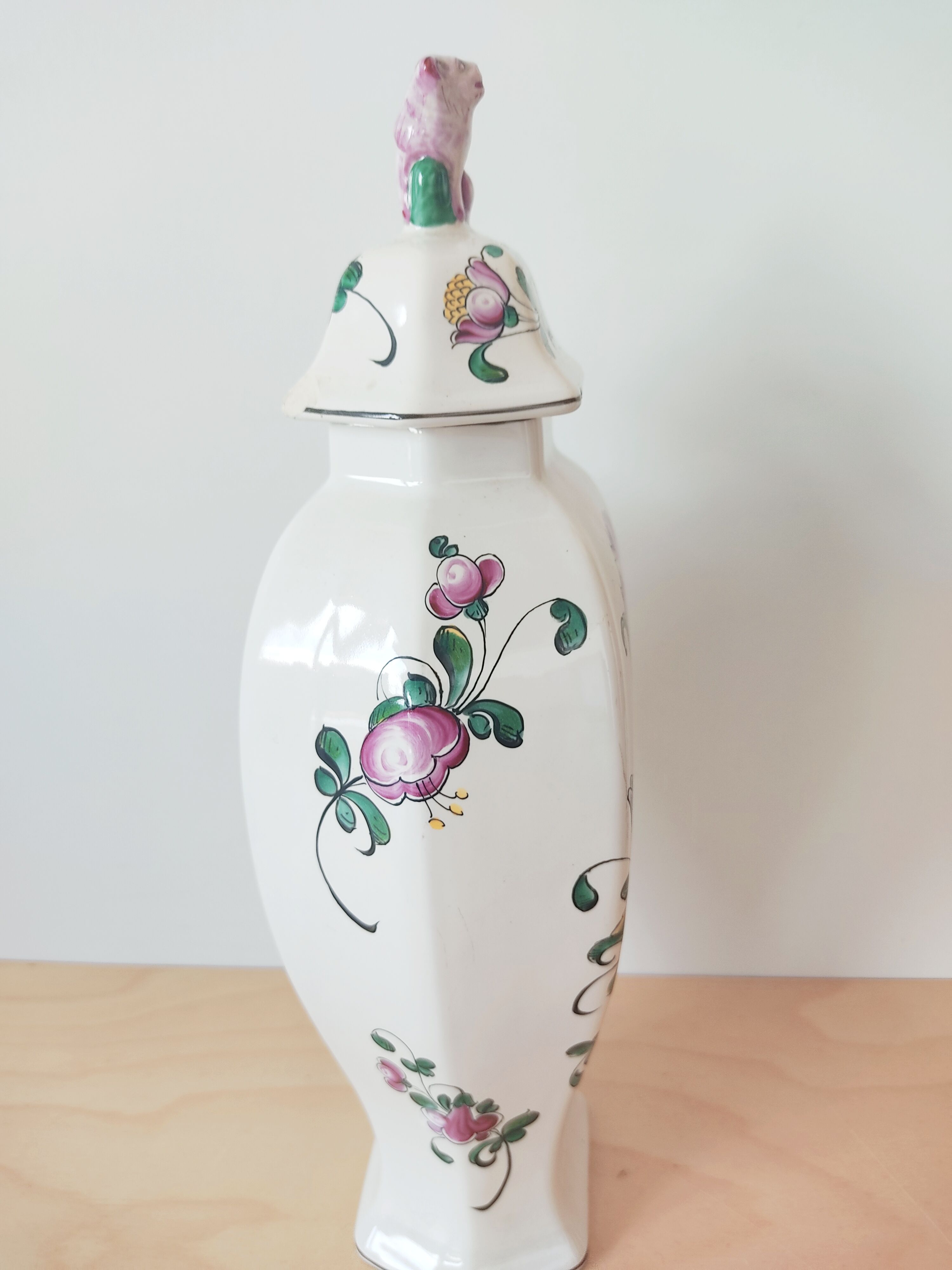 Vase décor hand painted flowers