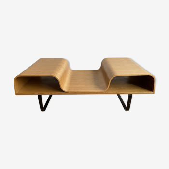 Table basse scandinave en bois et métal noir