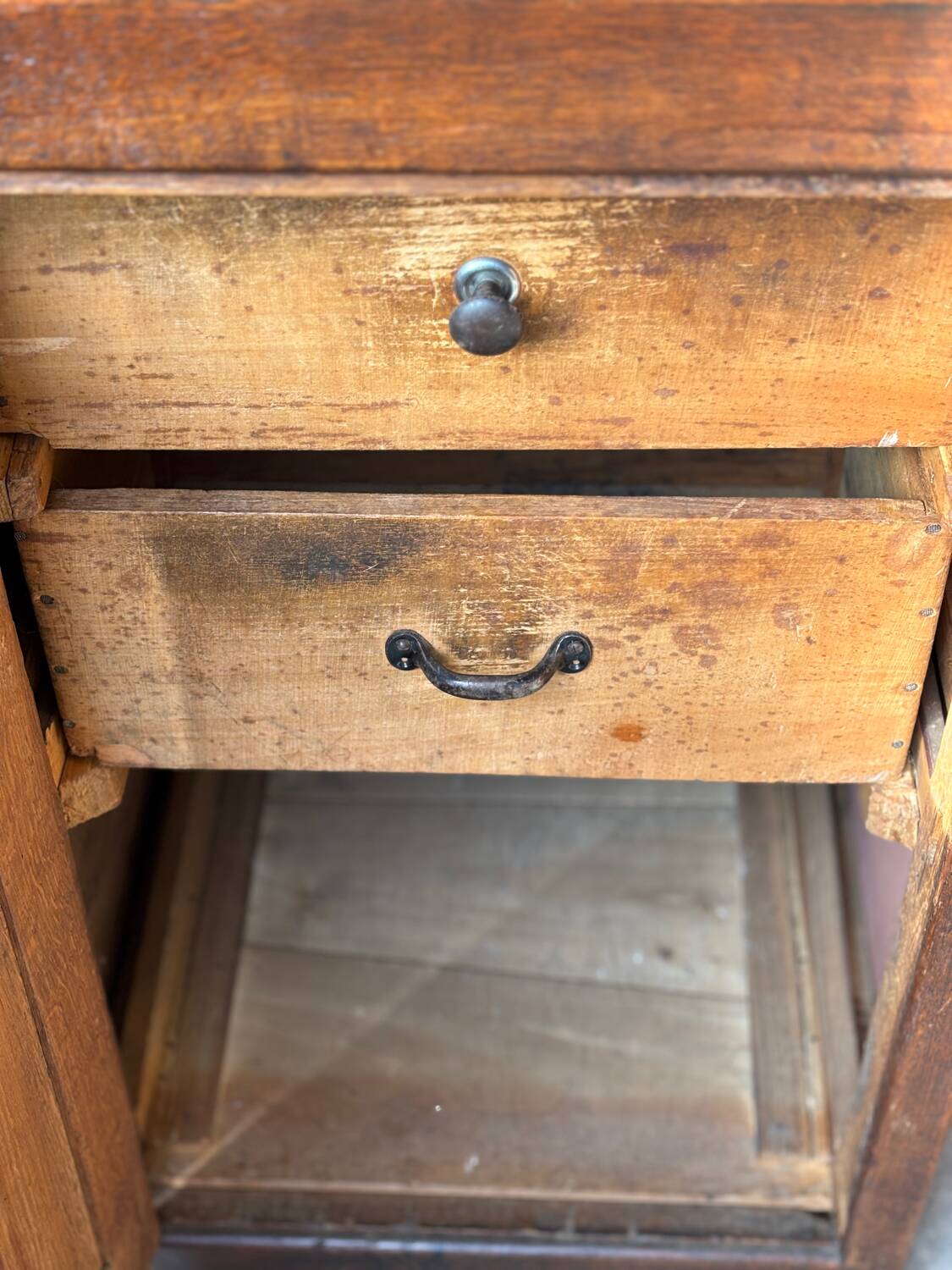 Period counter / Art Deco desk