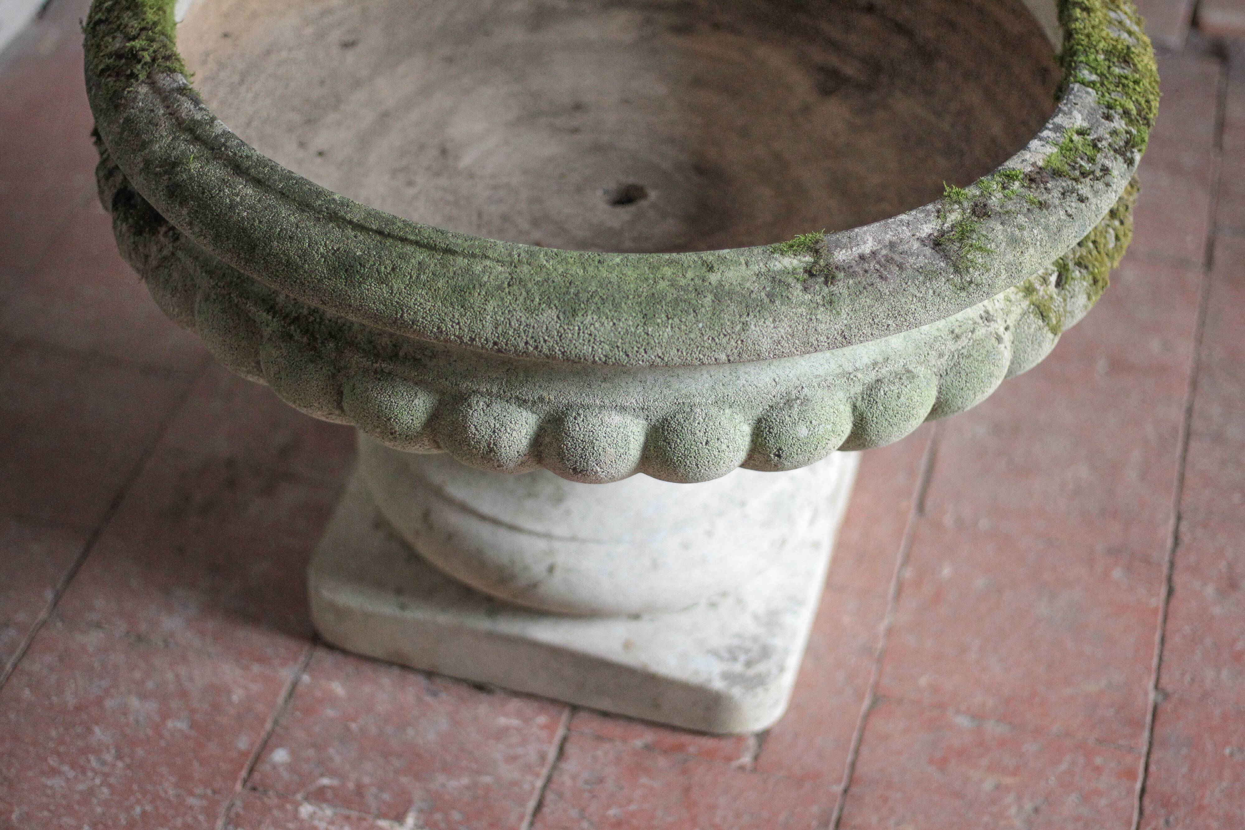 Grandon Fres planter, plant pot, outdoor pot, stone pot