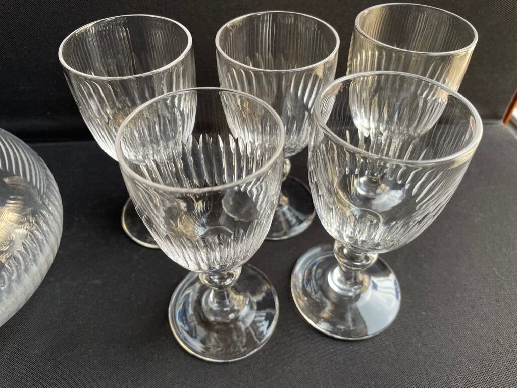 Decanter and 6 crystal cut glasses XIXth