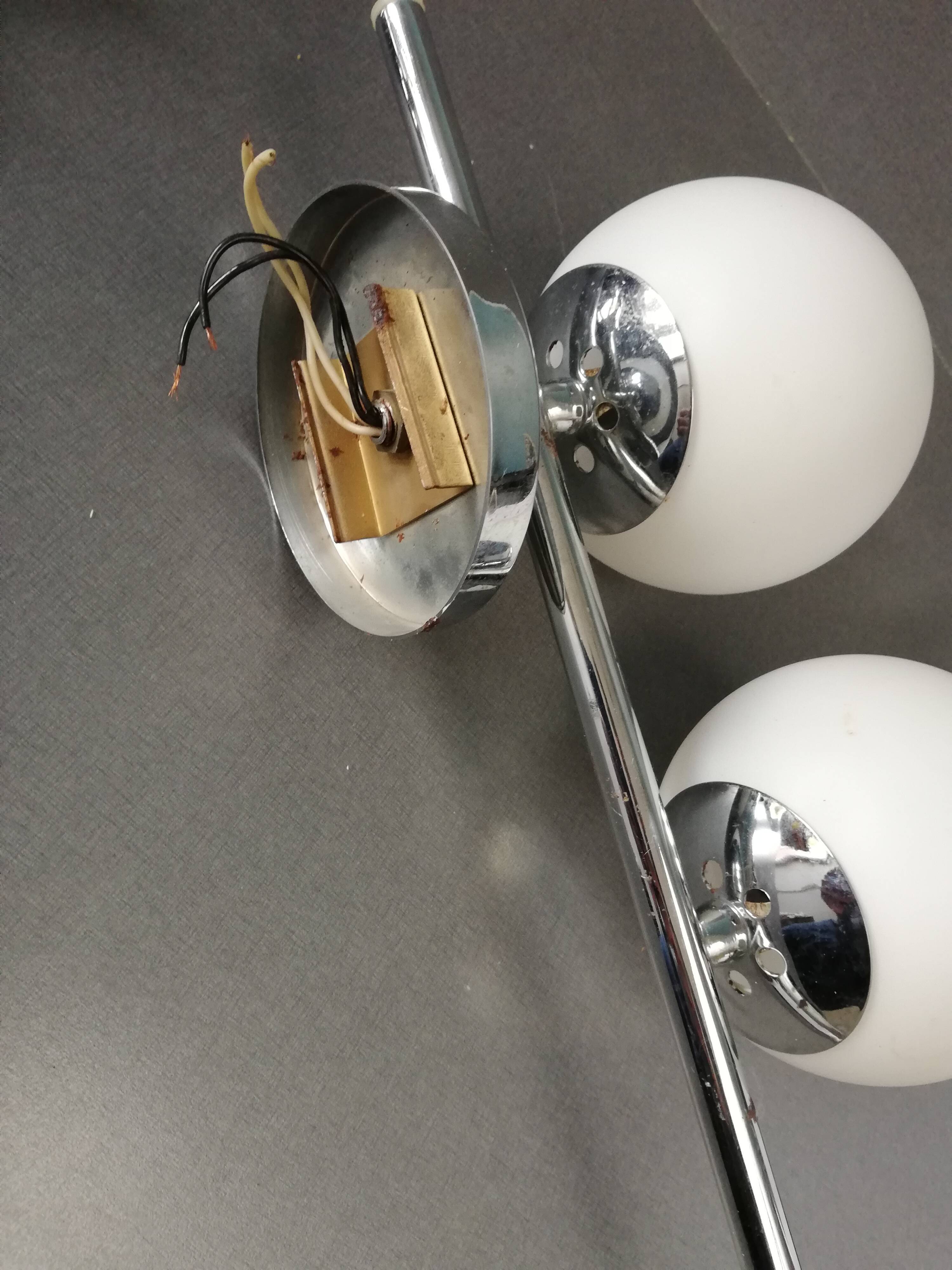 Double chrome metal and opaline balls sconce