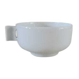 Tasse en porcelaine de Limoges