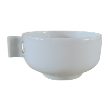 Tasse en porcelaine de Limoges