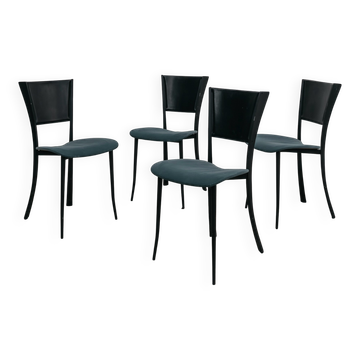 Ensemble de 4 chaises de salle à manger design fabriquées en Italie années 80 postmodernes.