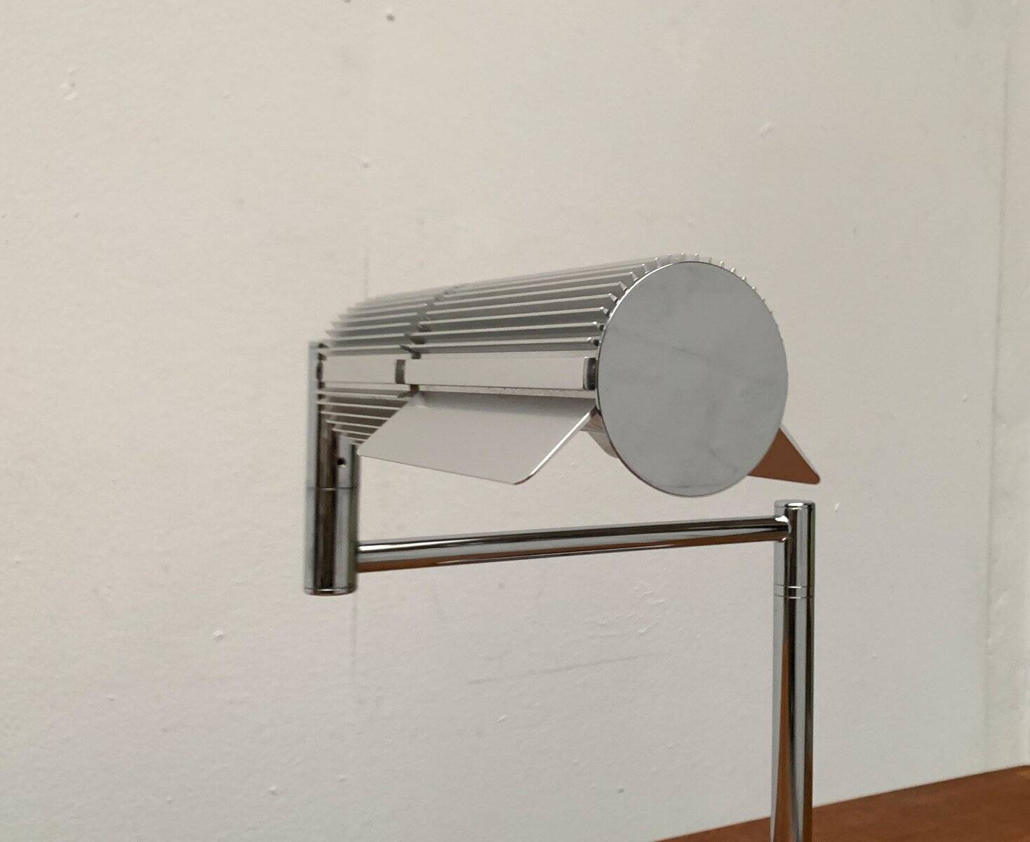 Lampe de table Haloprofil de l'ère spatiale vintage par V. Frauenknecht pour Swisslamps International, années 1970
