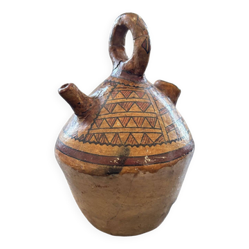 Ancient Eastern gargoulette