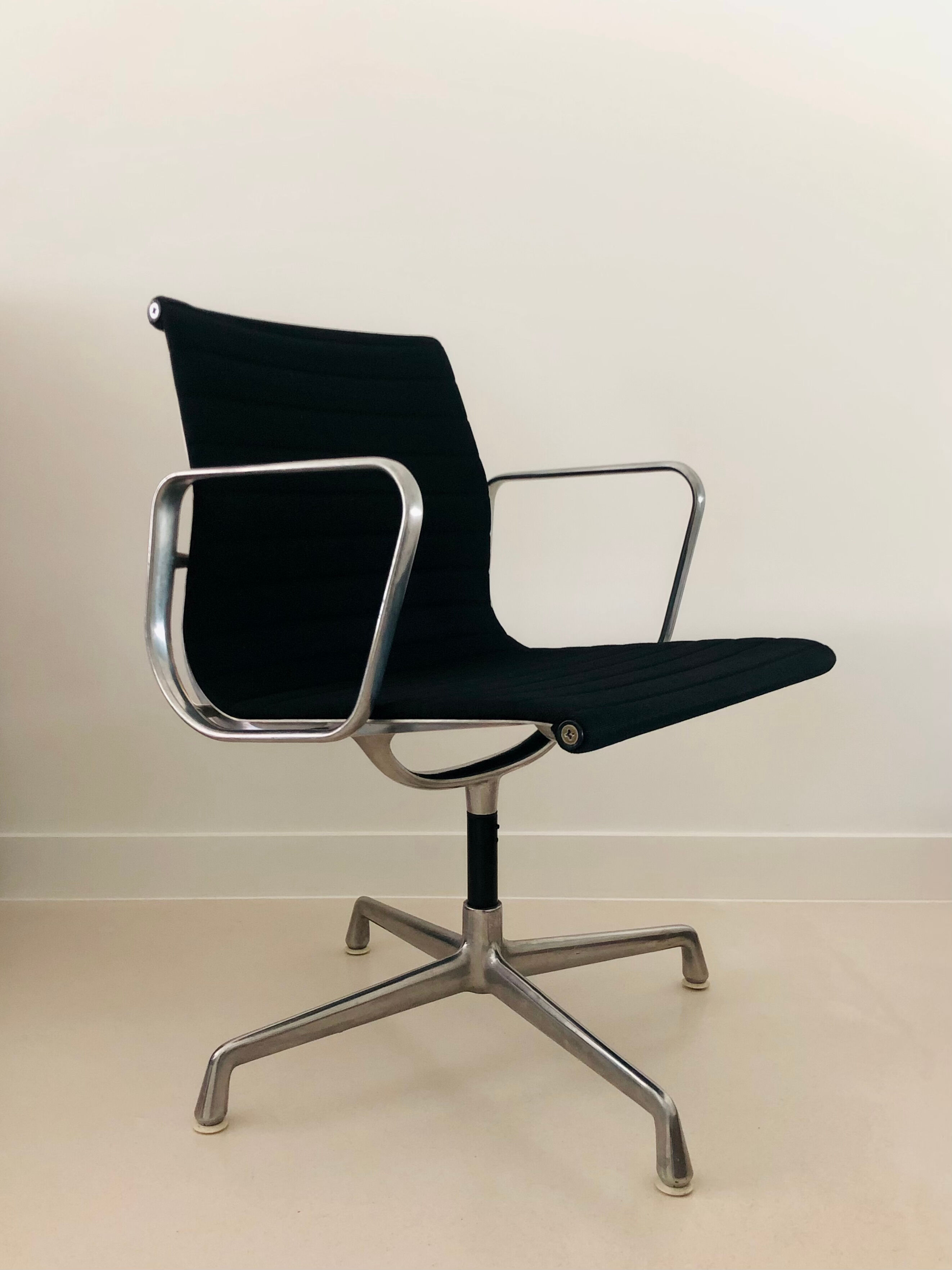 EA 108 Office Chair by Charles & Ray Eames for Herman Miller, 70s