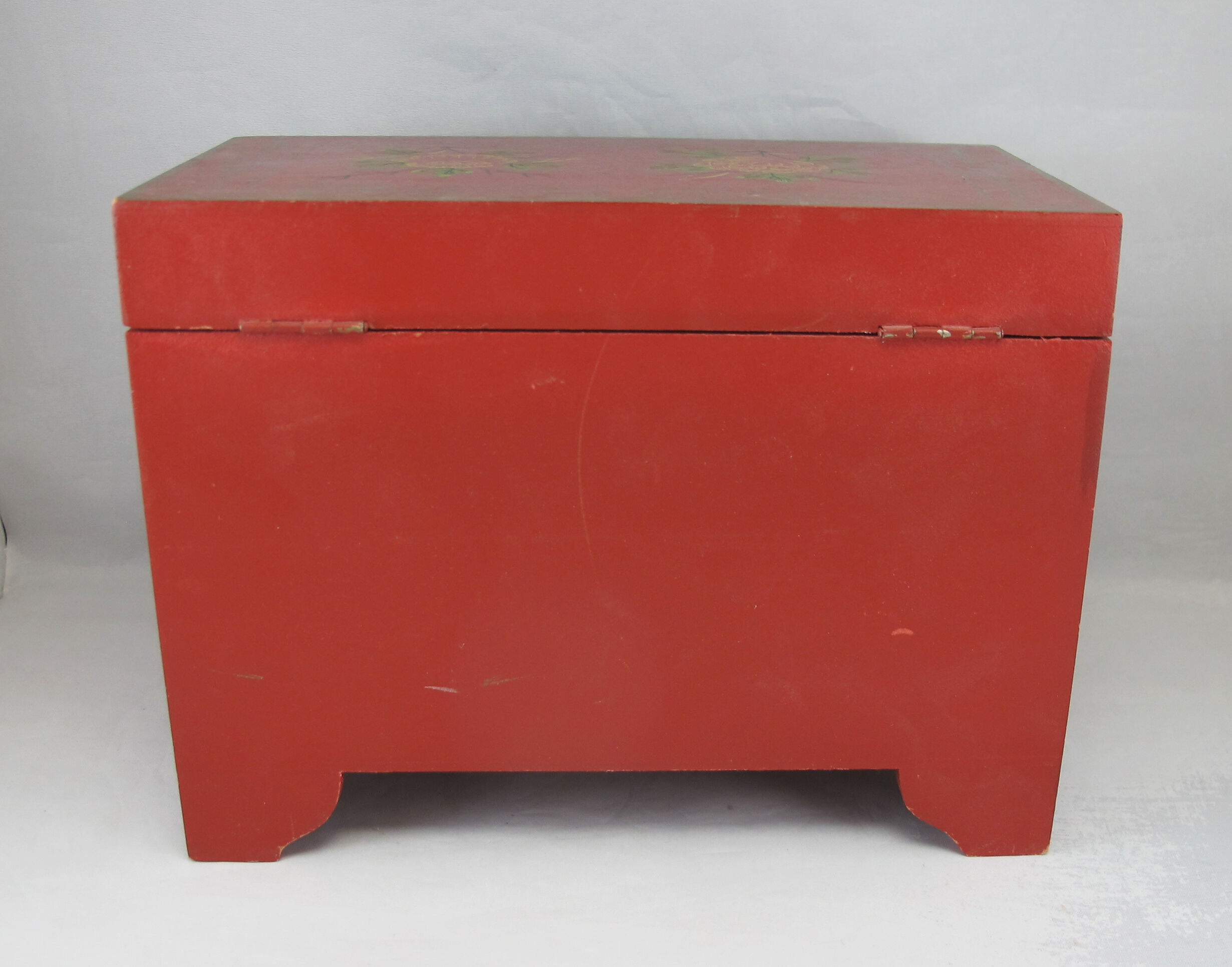 Chinese Chinese Red Lacquer Jewelry Box China