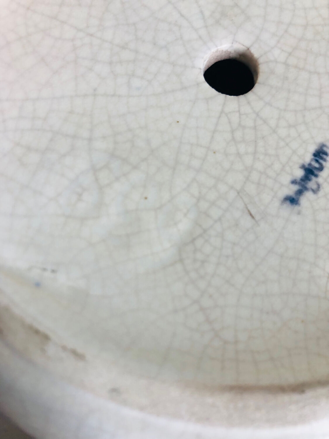 Art Deco lamp base in crackled ceramic