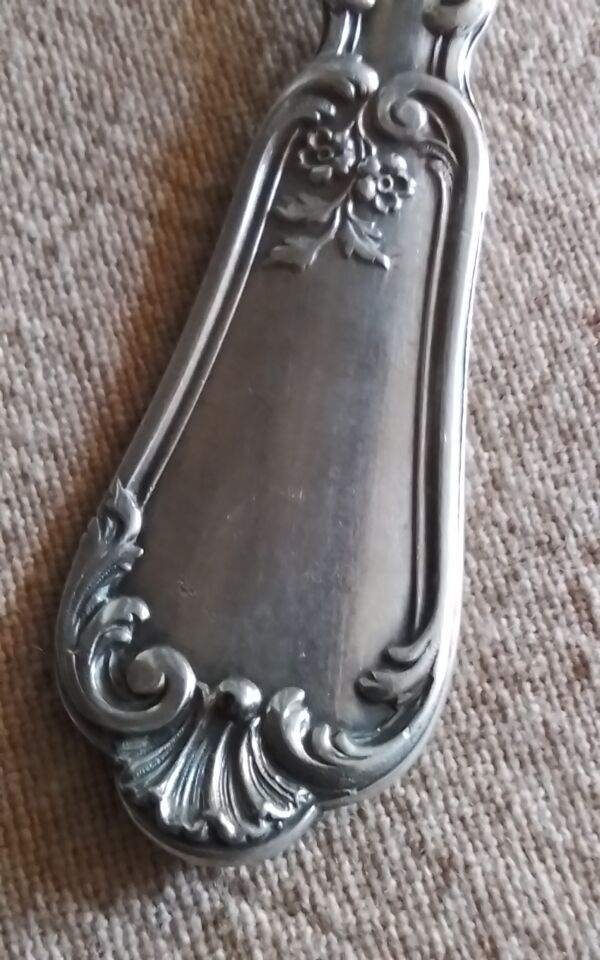 Pelle à fraises en argent