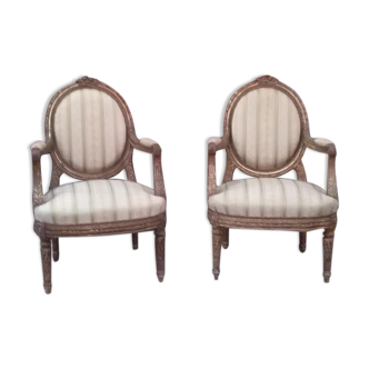 Paire de fauteuils à médaillons de style Louis XVI d époque Napoléon III