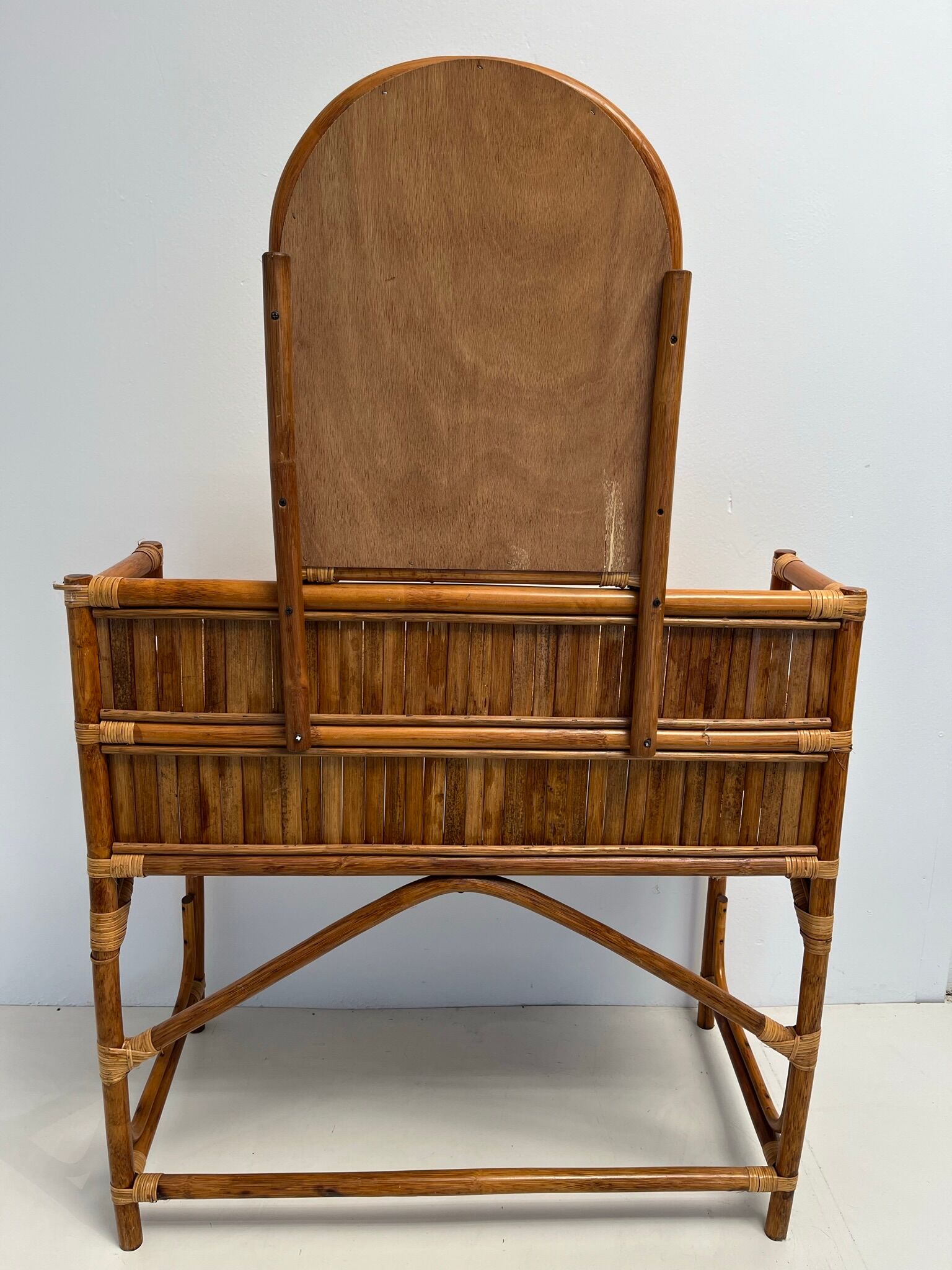 Coiffeuse bureau en rotin et bambou vintage