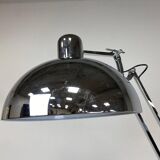 Lampe sur pied en chrome de style industriel