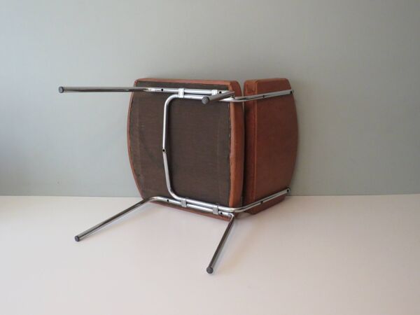 Chaise d'appoint modèle 'Conseil' dessinée par Pierre Guariche pour Meurop Belgique 1960