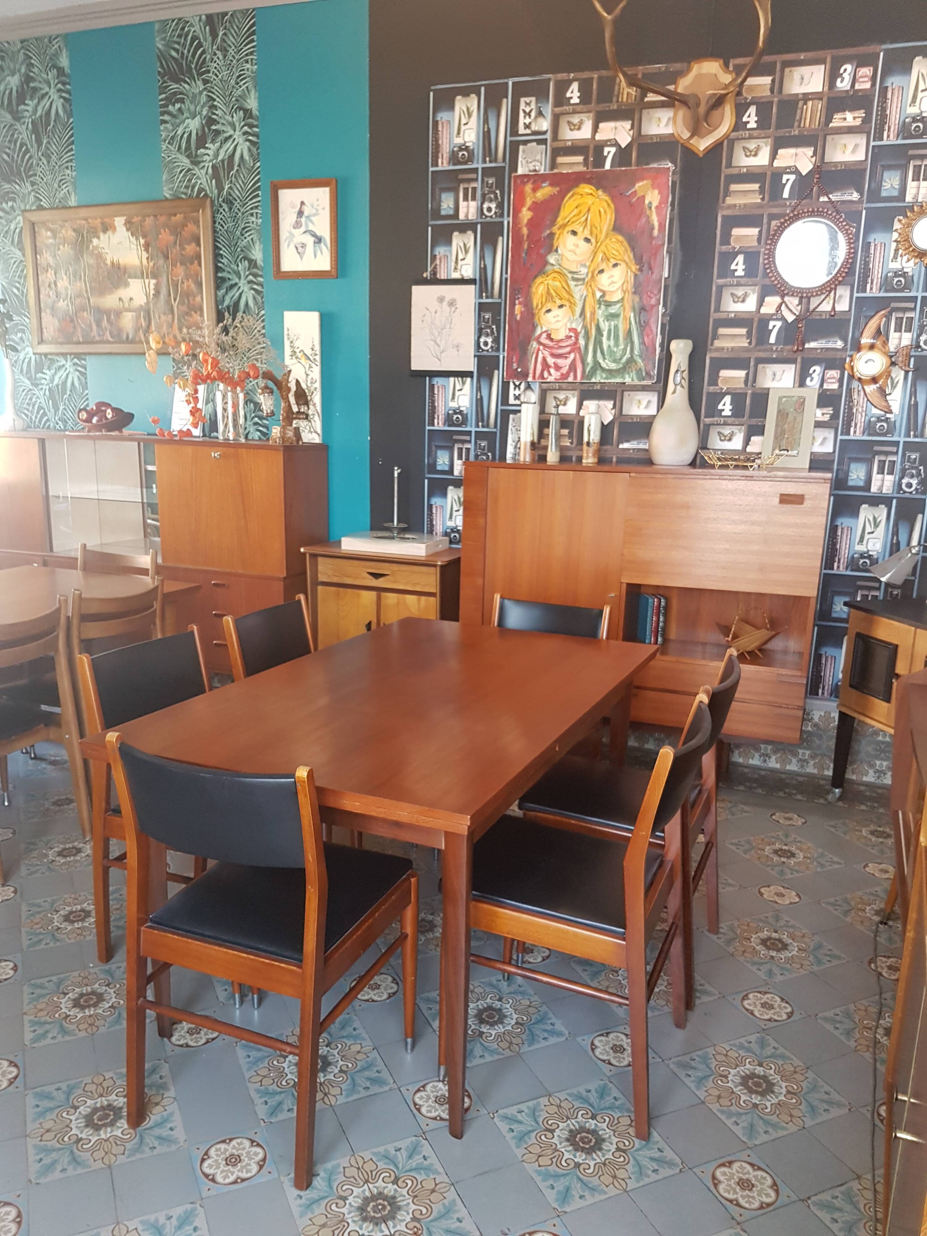 Extendable table 60s