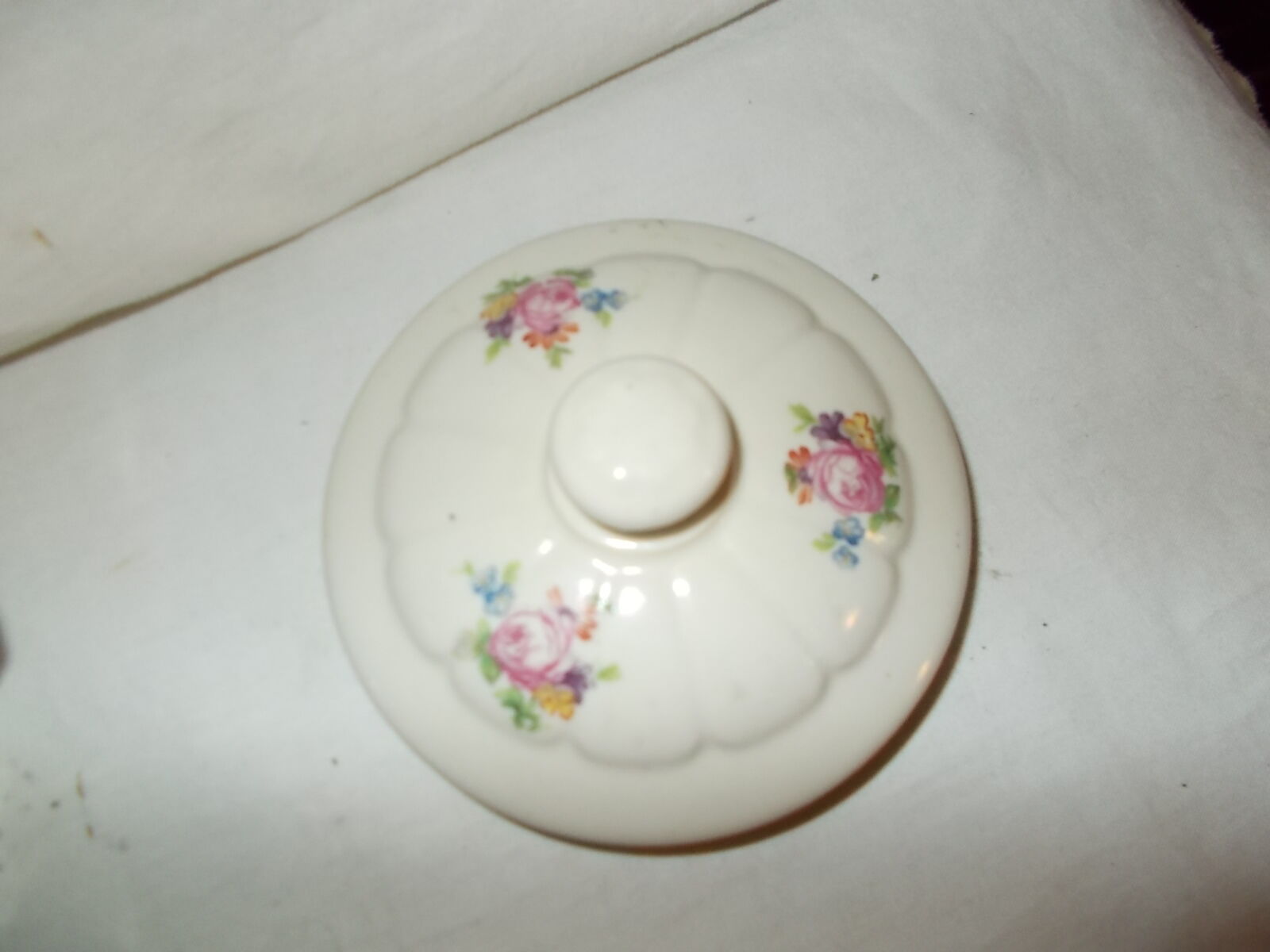 Vintage cream teapot maker