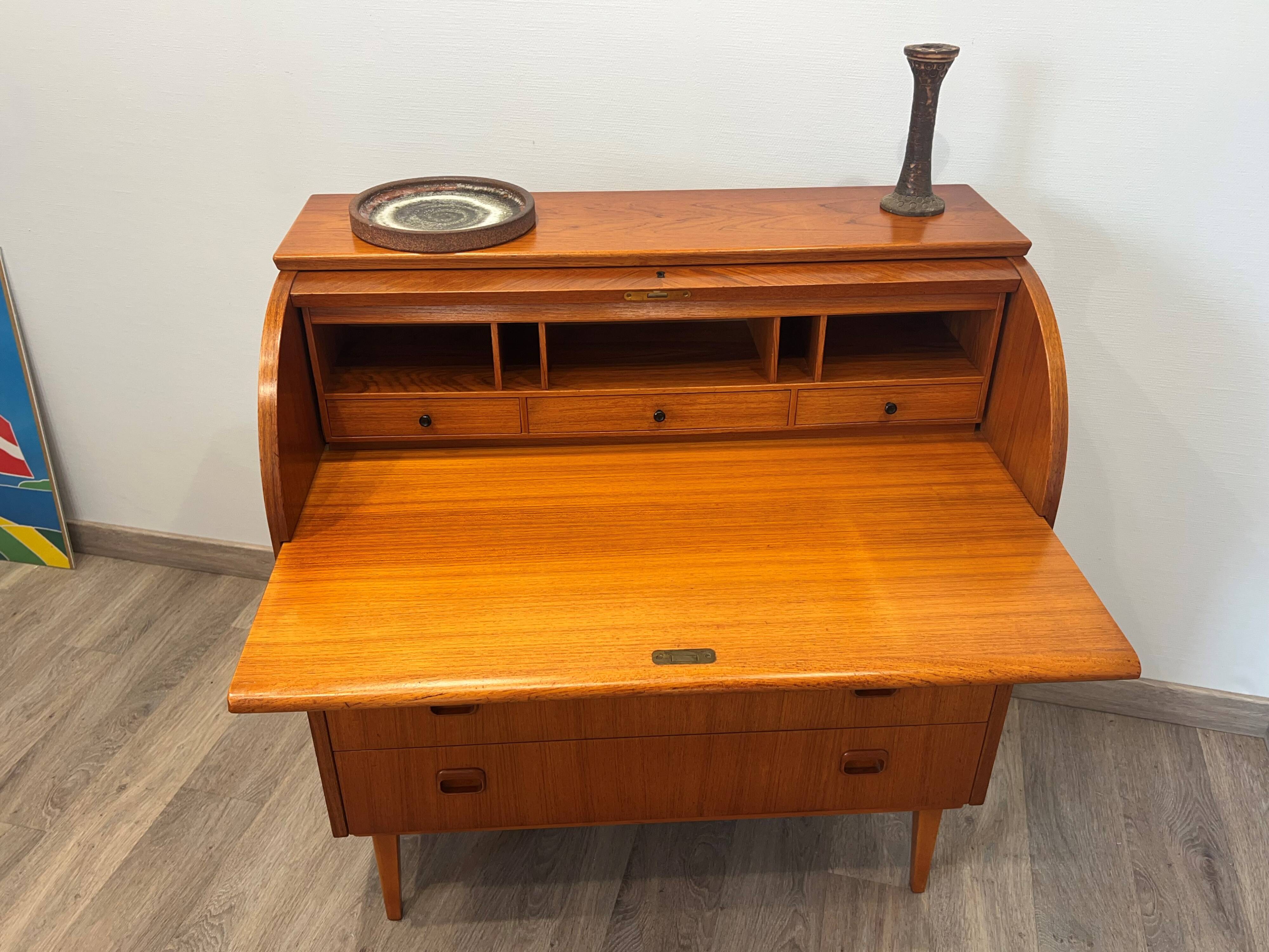 Rare Scandinavian curved secretary from Sweden.