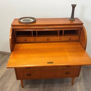 Rare secrétaire scandinave galbé origine Suède