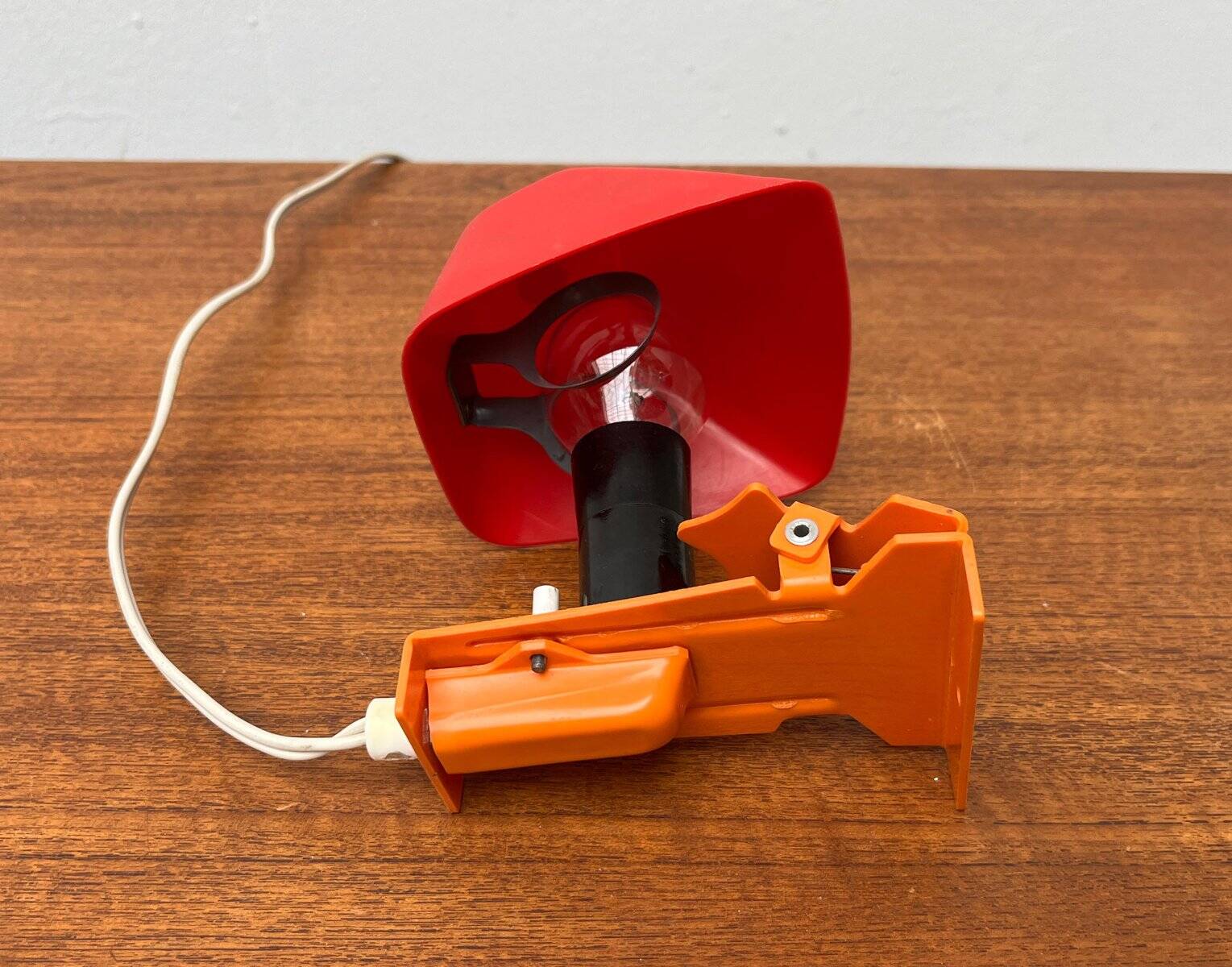 Mid-century East German space age clamp lamp by Krania, 1960s.