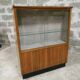 Ancienne vitrine comptoir de magasin