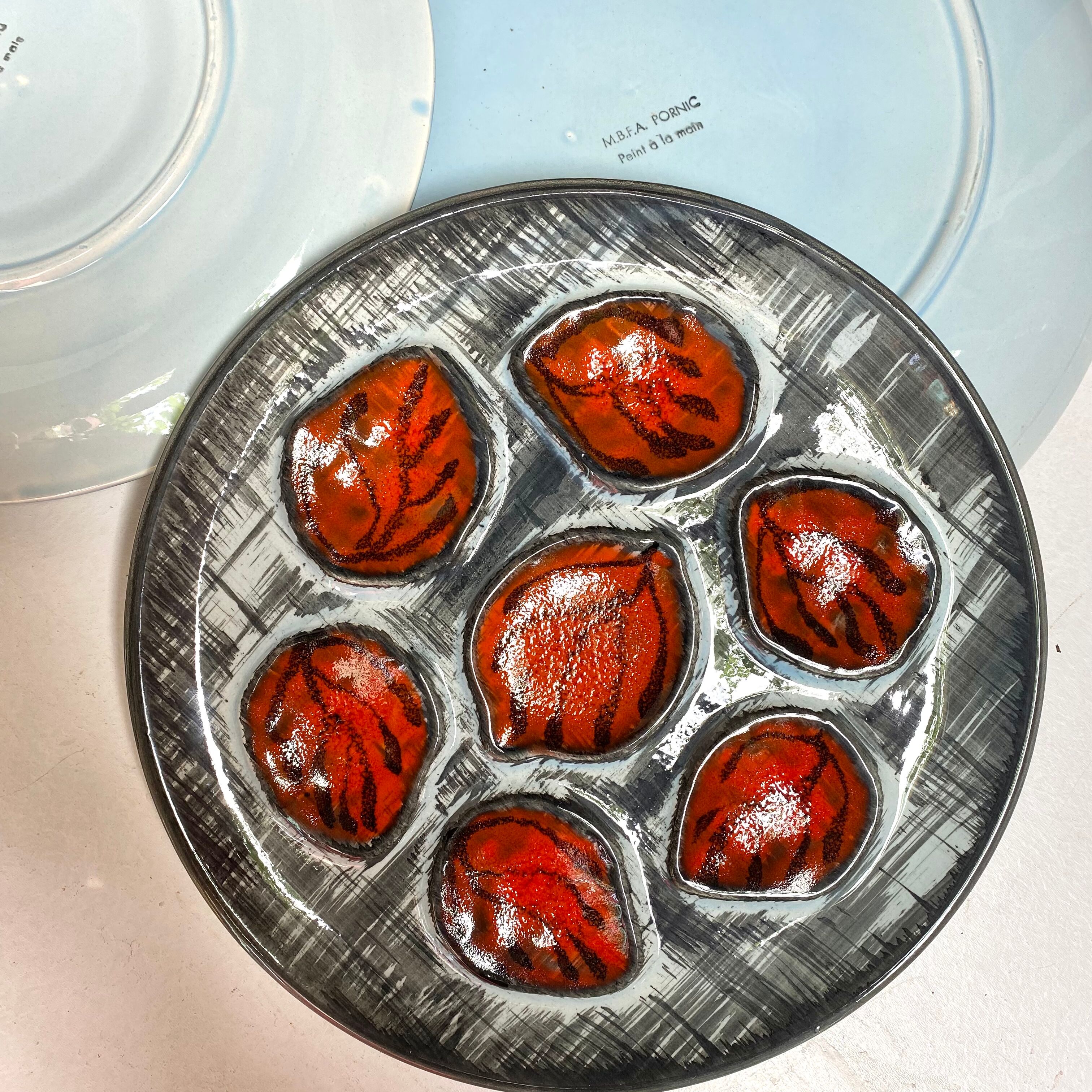 Vintage oyster plates