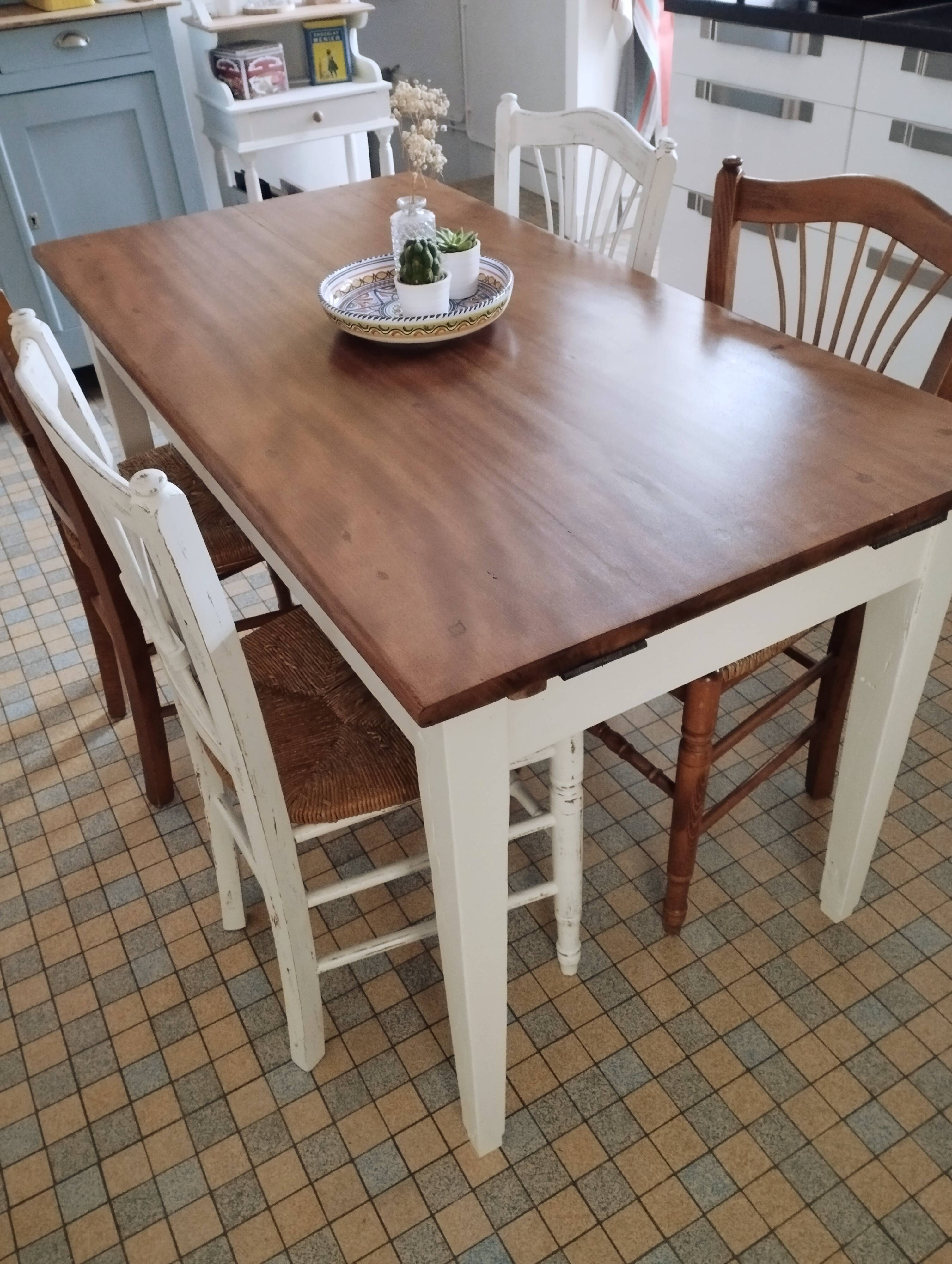 Farmhouse table with extensions