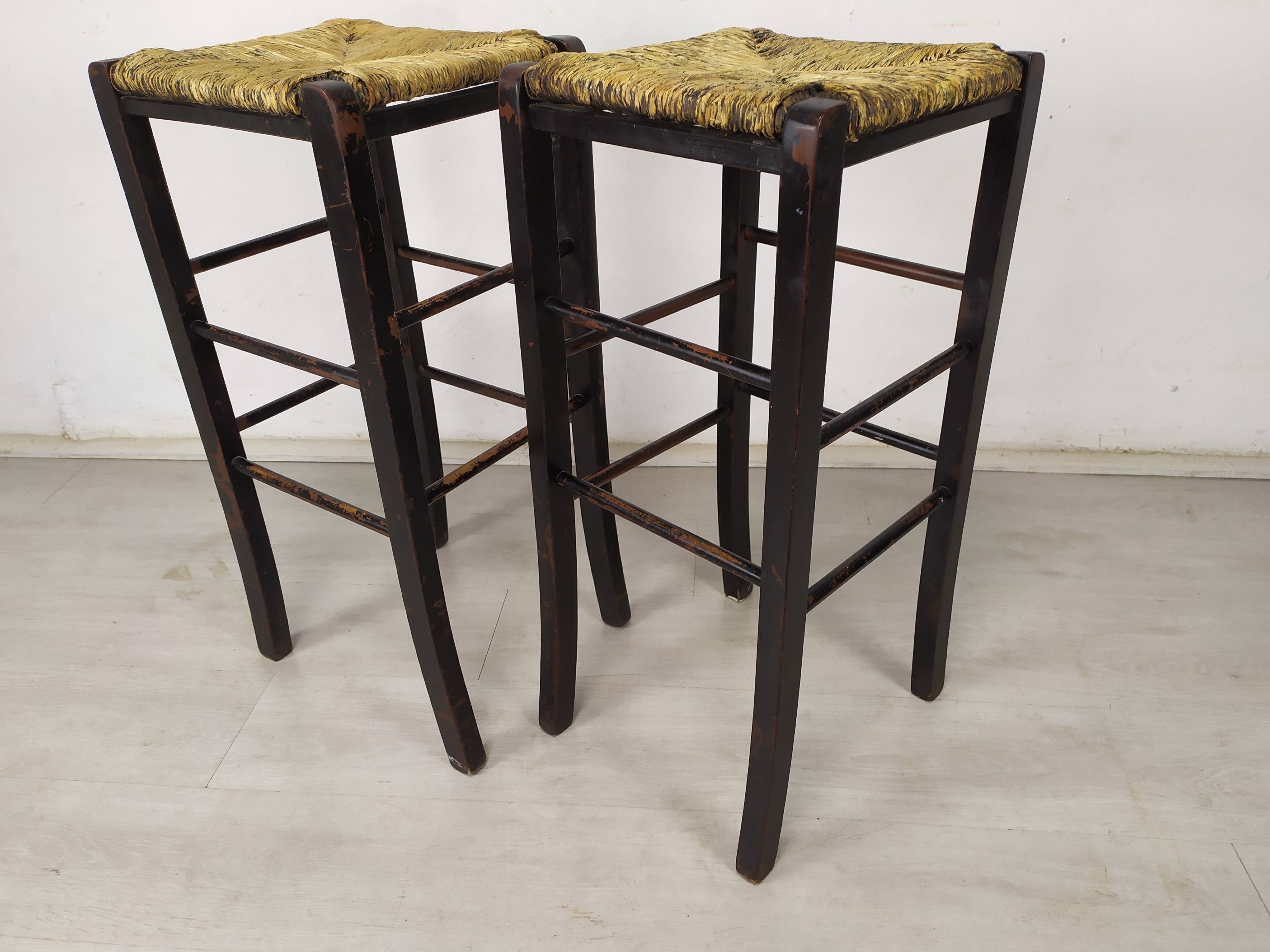Mulched bar stools