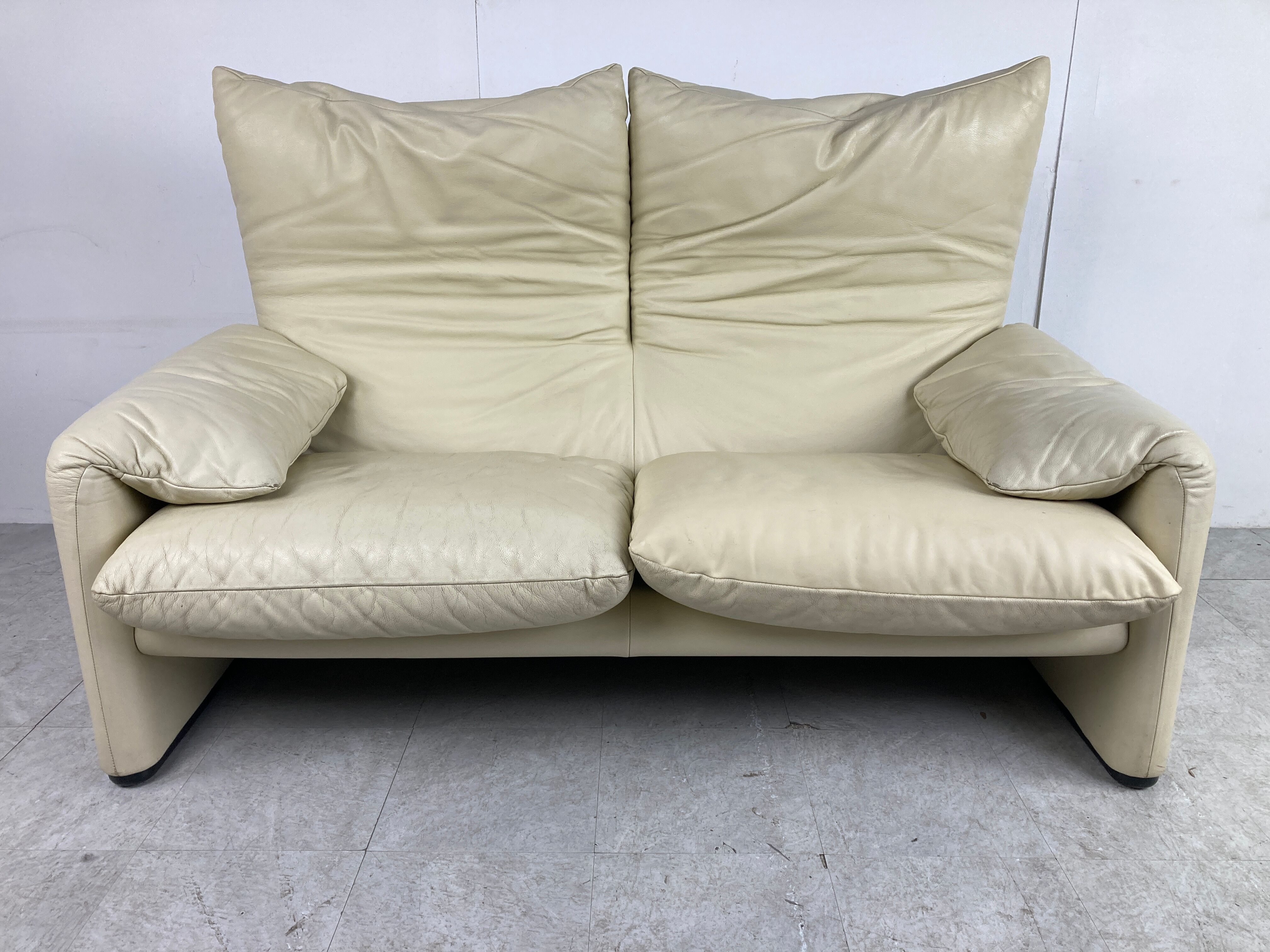 Leather Maralunga sofa by Vico Magistretti for Cassina