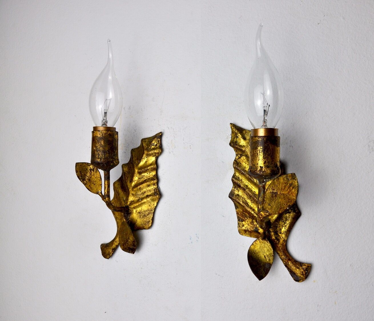 Pair of “leaf” wall lights, Italy, 1970