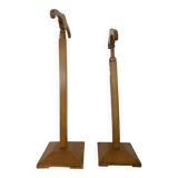 Deux Porte corset, présentoir, porte vétement en bois vintage