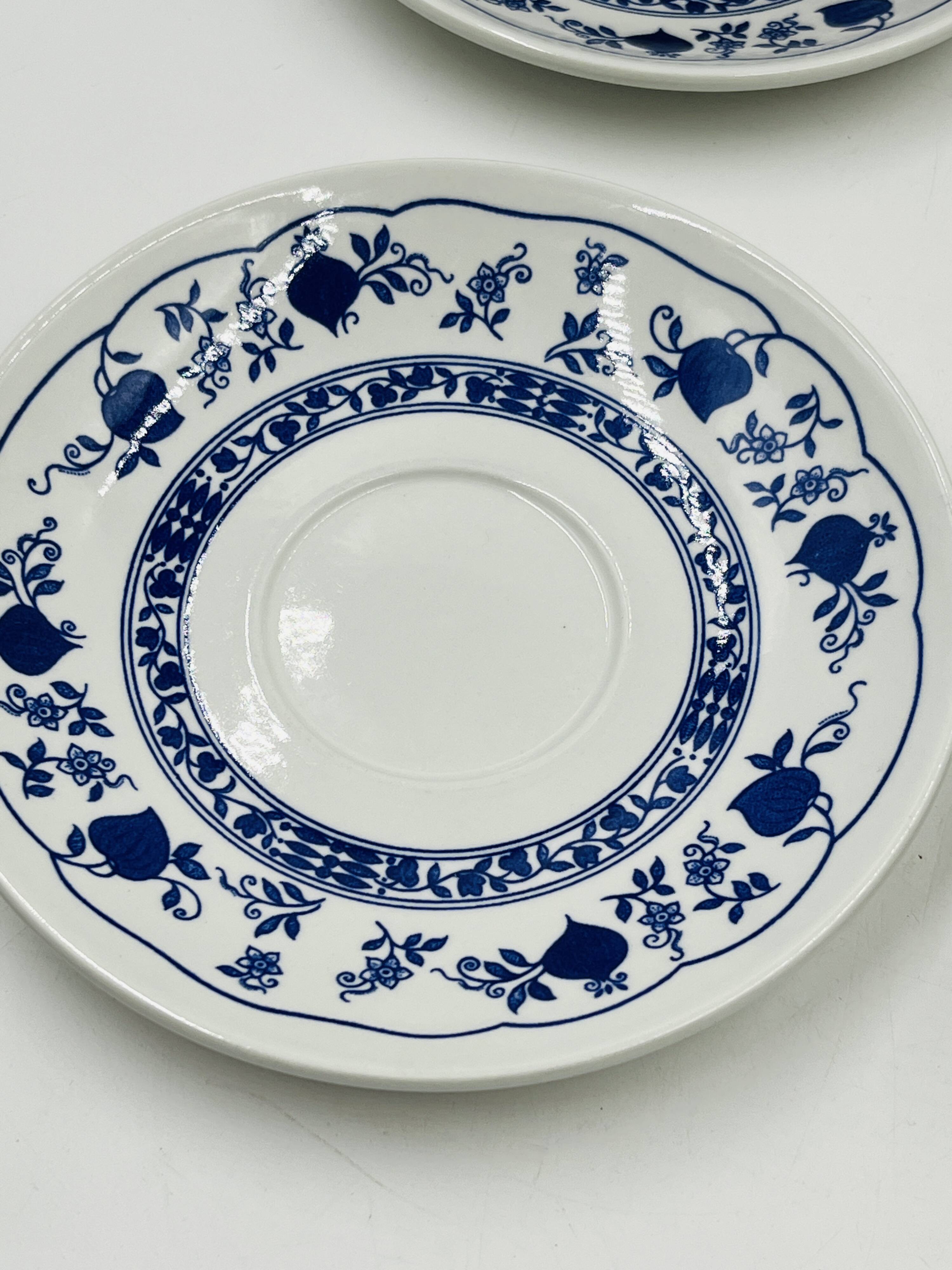 Set of 6 cups and saucers Biltons England Blue Onion design