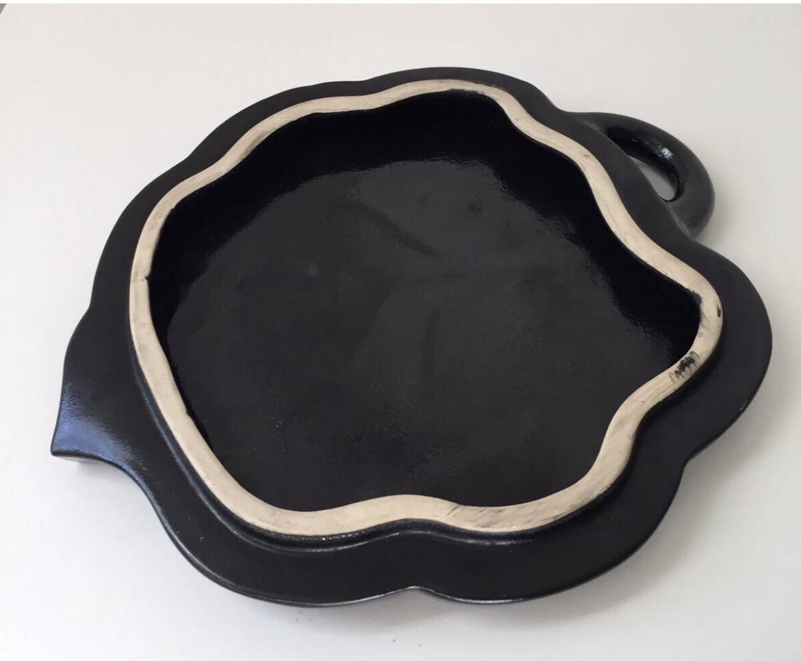 Plateau fromage en céramique feuille noire Vintage 1950