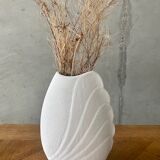 Bleached sandstone vase
