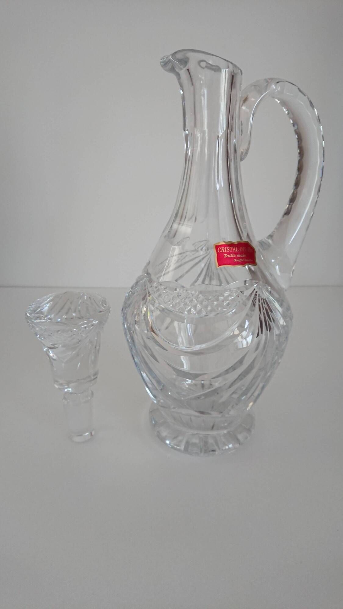 Carafe cristal- 24%pbo – taillé à la main et soufflé à la bouche