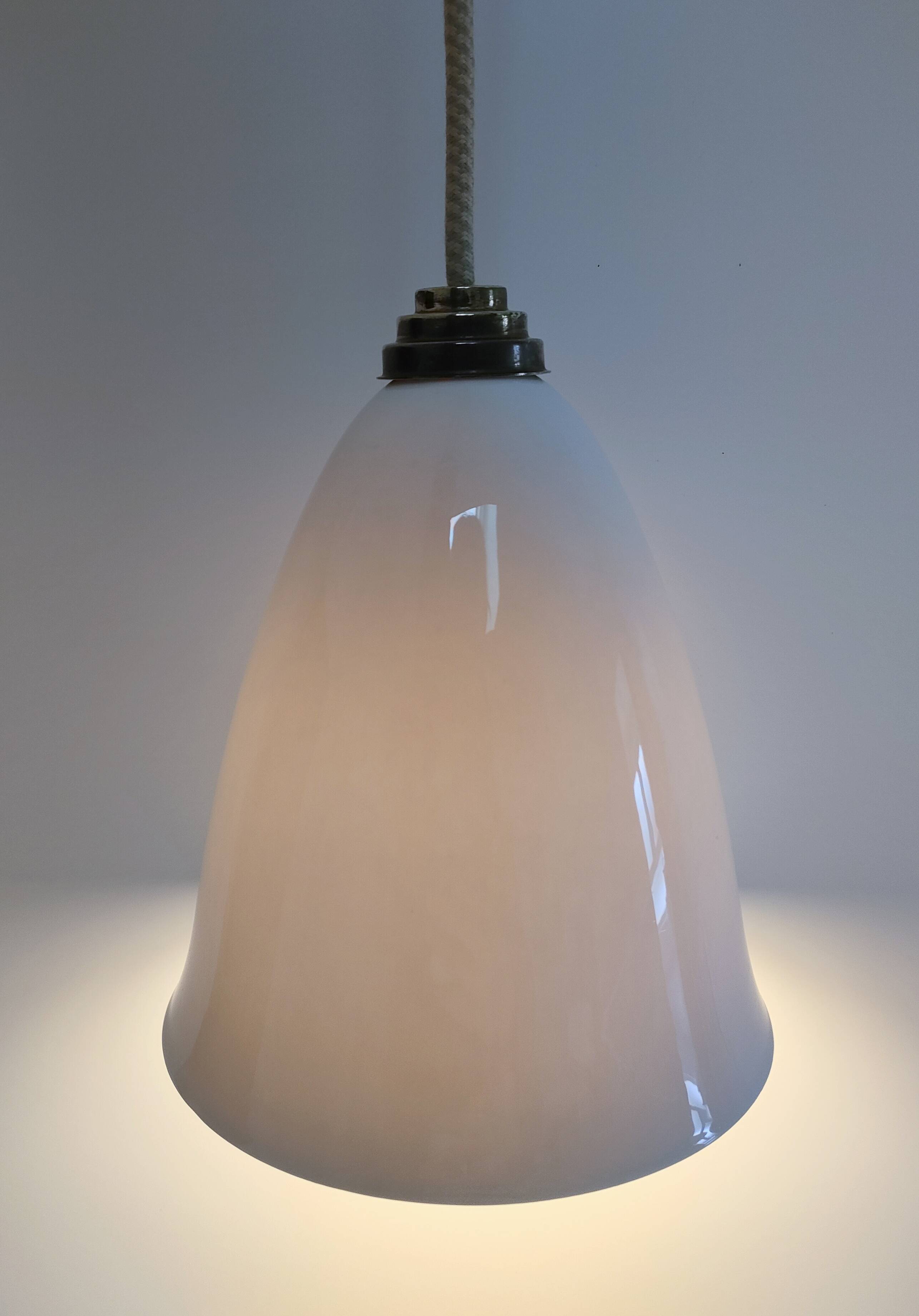 BTC England porcelain pendant light