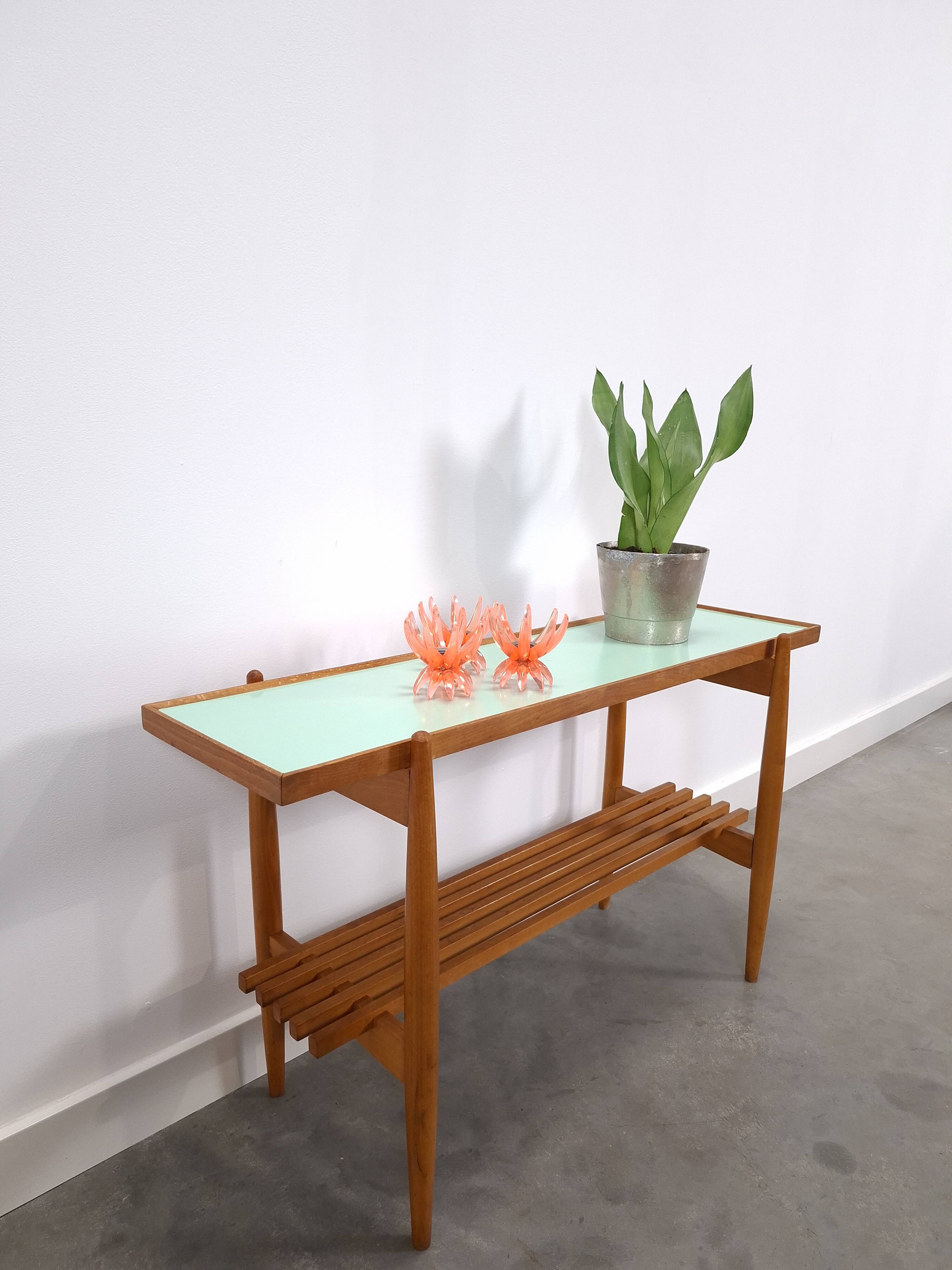 Vintage houten side table met mintgroen formica blad