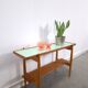 Vintage houten side table met mintgroen formica blad
