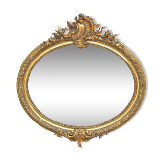 Victorian wall mirror in gilded wood