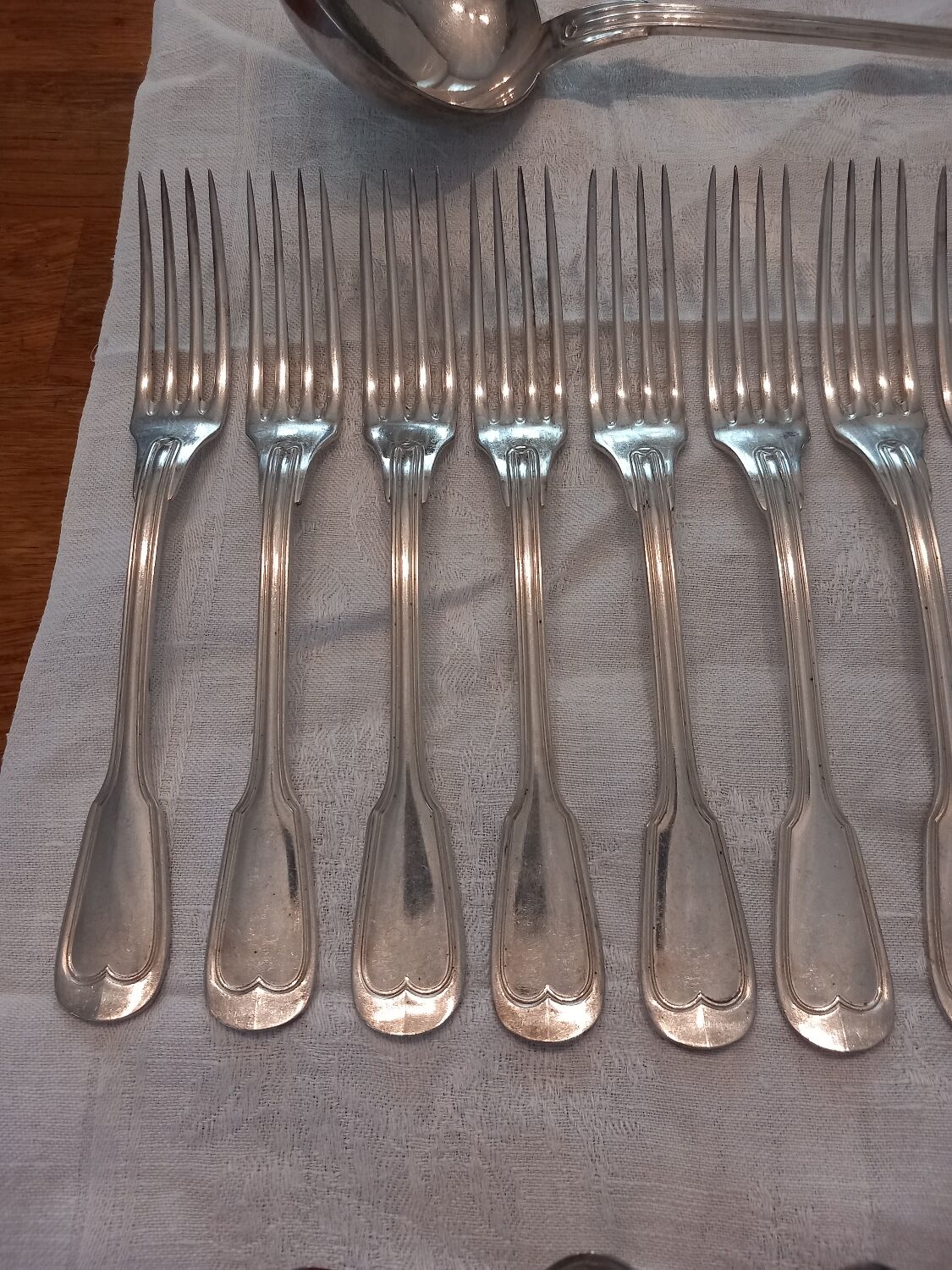 Cutlery set 37 pieces, silver metal
