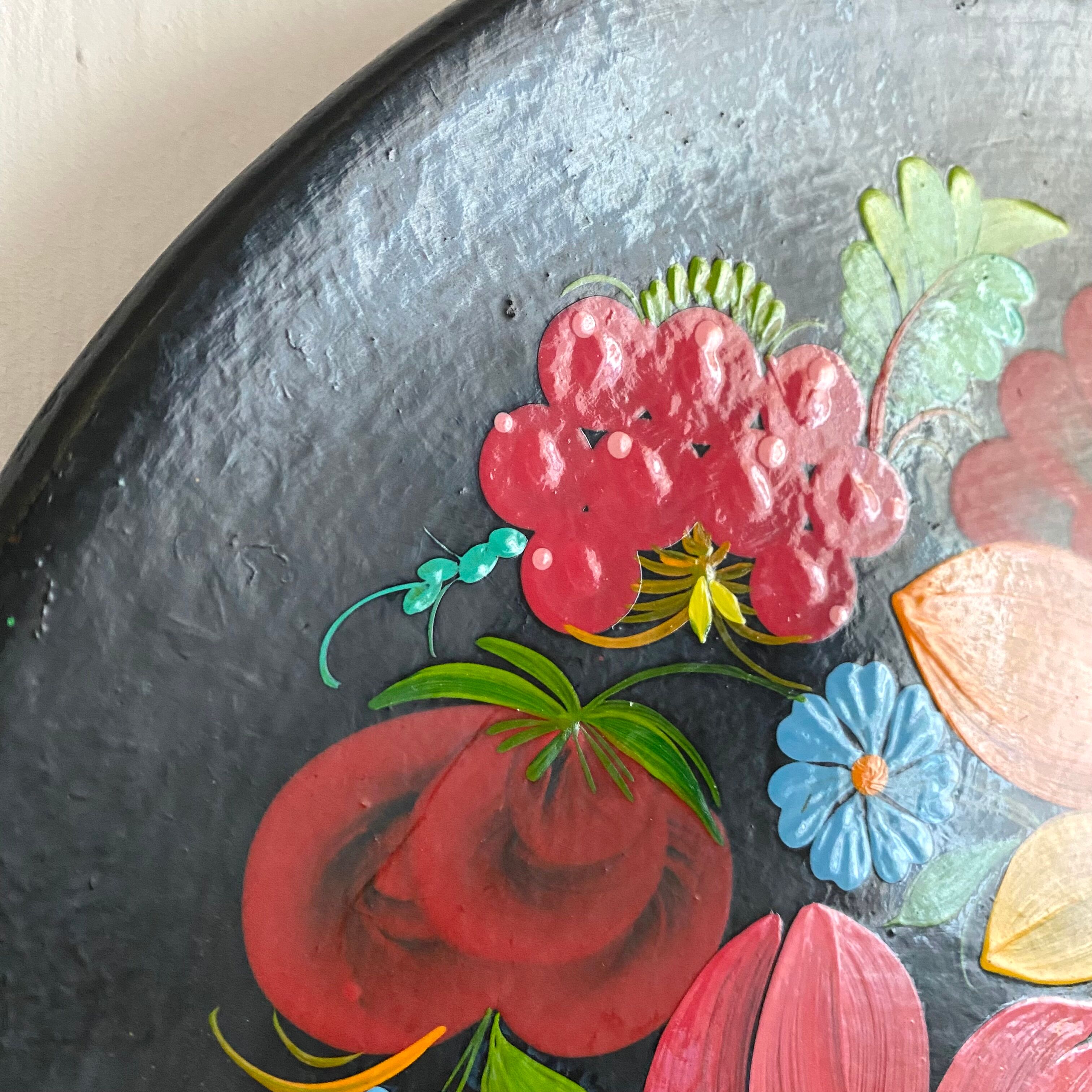 Decorative flower plate