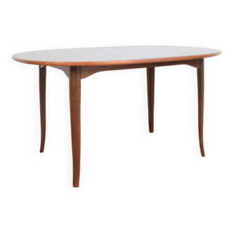 Mid-Century Swedish Teak Table Model „Ovalen” by Carlm Malmsten for Mobel Komponerad AV, 1950s.